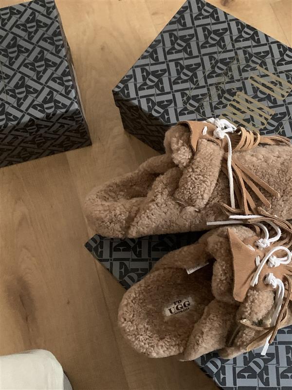 2025126113437285 290